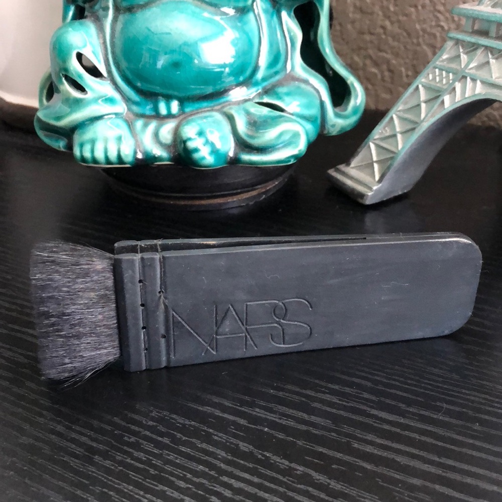 NARS ITA contour brush